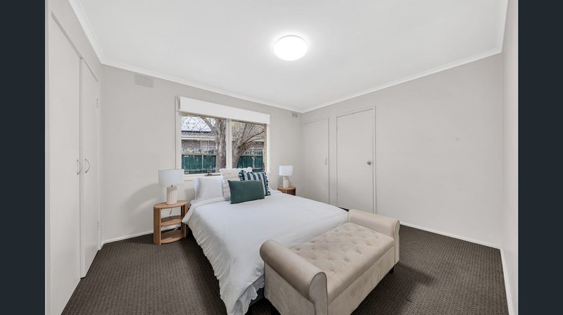 Photo - 9 Circle Drive, Cranbourne VIC 3977 - Image 10