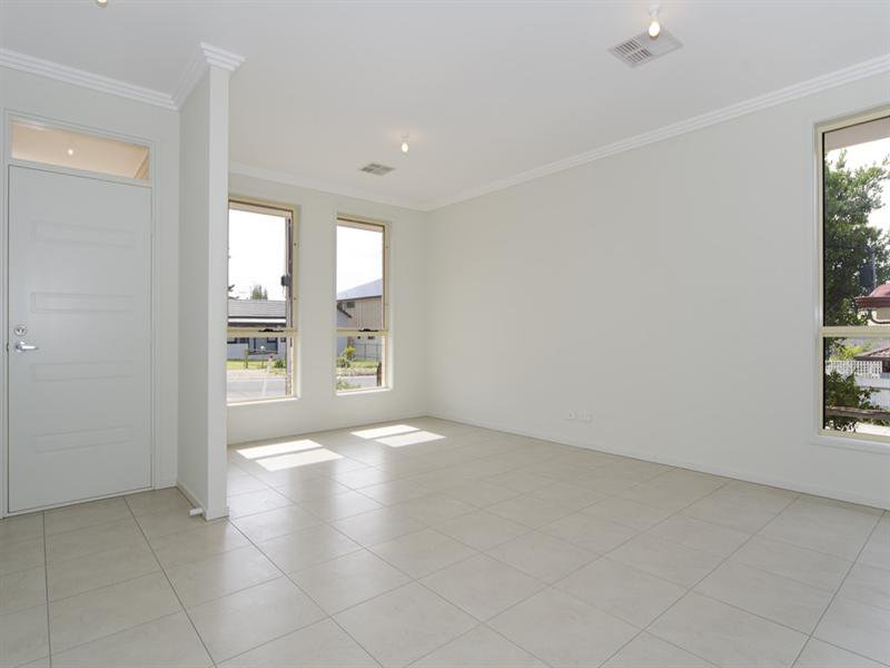 Photo - 9 Clement Terrace, Christies Beach SA 5165 - Image 2