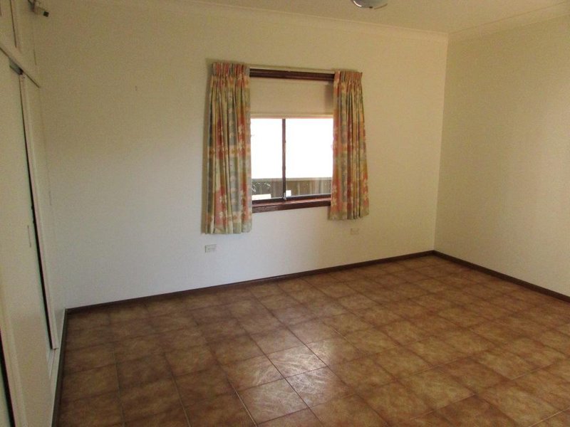 Photo - 9 Clevedon Road, Hurstville NSW 2220 - Image 7