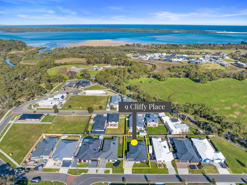 Photo - 9 Cliffy Place, Inverloch VIC 3996 - Image 3