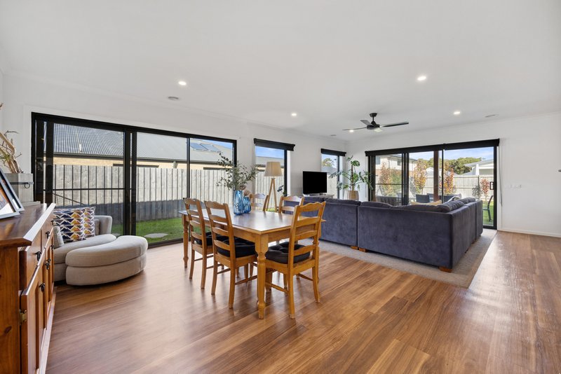 Photo - 9 Cliffy Place, Inverloch VIC 3996 - Image 4