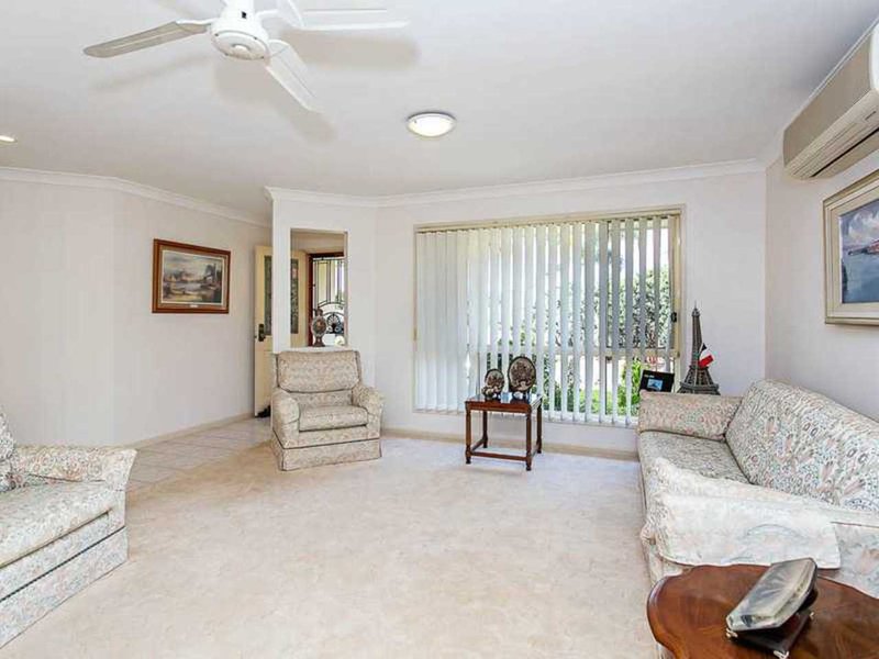 Photo - 9 Cobb Court, Mudgeeraba QLD 4213 - Image 2