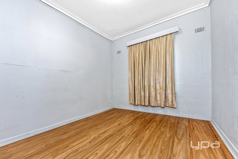 Photo - 9 Cobham Street, St Albans VIC 3021 - Image 6