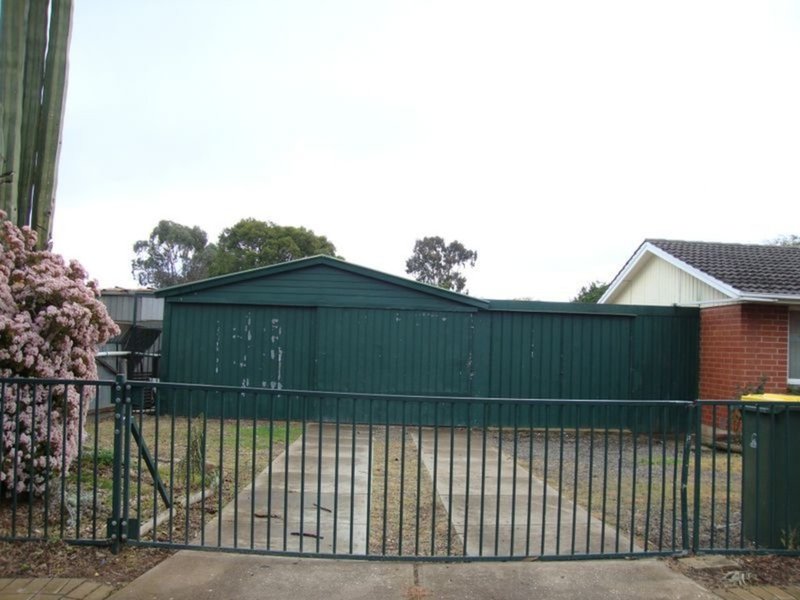 Photo - 9 Cochran Street, Elizabeth Downs SA 5113 - Image 2