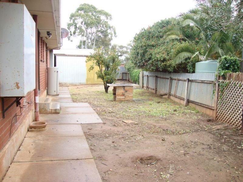 Photo - 9 Cochran Street, Elizabeth Downs SA 5113 - Image 3