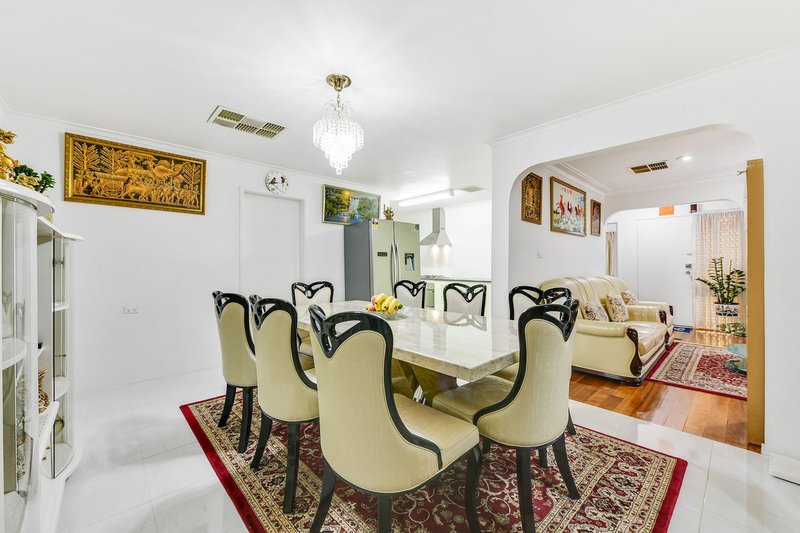 Photo - 9 Colchester Court, Keysborough VIC 3173 - Image 6