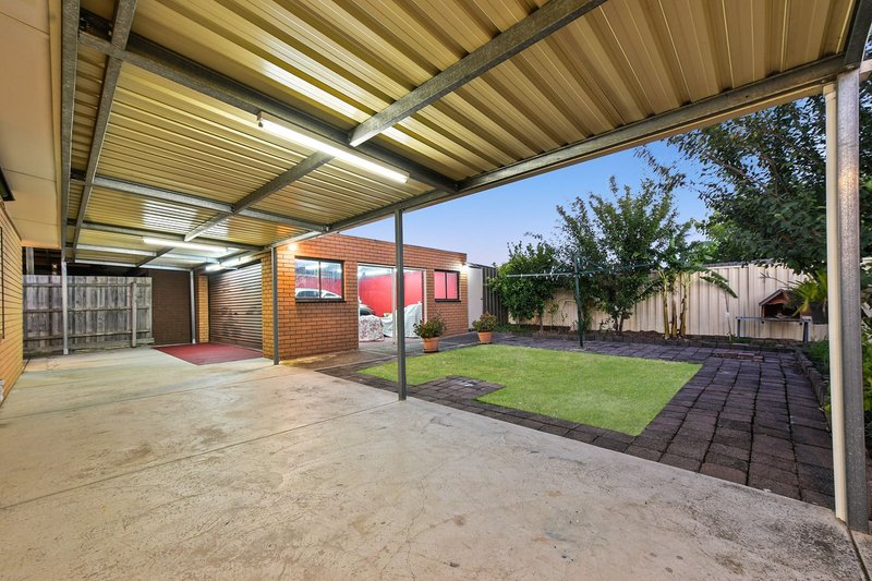 Photo - 9 Colchester Court, Keysborough VIC 3173 - Image 13