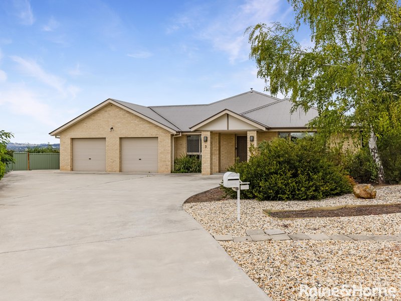 9 Colonial Circuit, Kelso NSW 2795