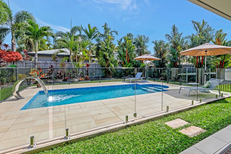 Photo - 9 Como Close, Kewarra Beach QLD 4879 - Image 7