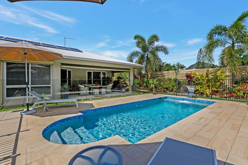 Photo - 9 Como Close, Kewarra Beach QLD 4879 - Image 18