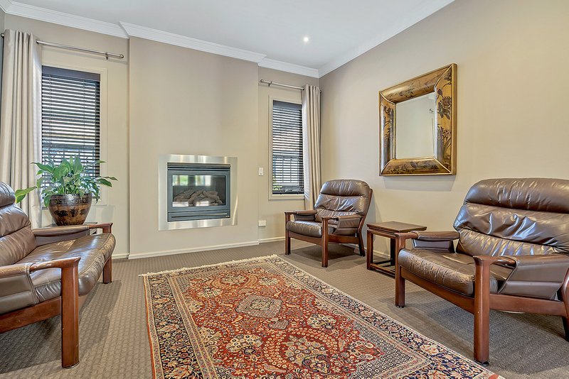 Photo - 9 Coniston Place, Craigieburn VIC 3064 - Image 7