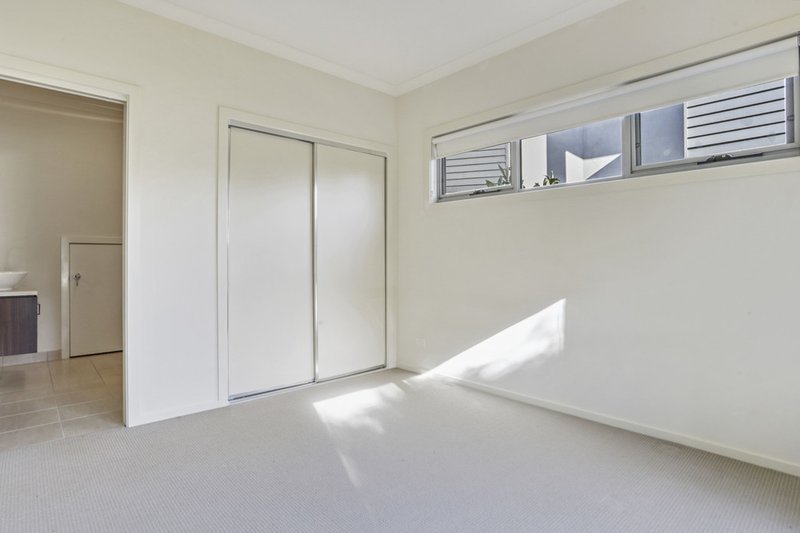 Photo - 9 Connell Lane, Dandenong VIC 3175 - Image 4