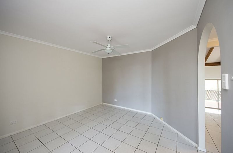 Photo - 9 Cooloola Close, South Gladstone QLD 4680 - Image 7