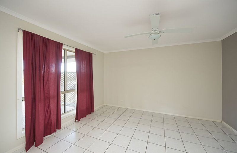 Photo - 9 Cooloola Close, South Gladstone QLD 4680 - Image 13