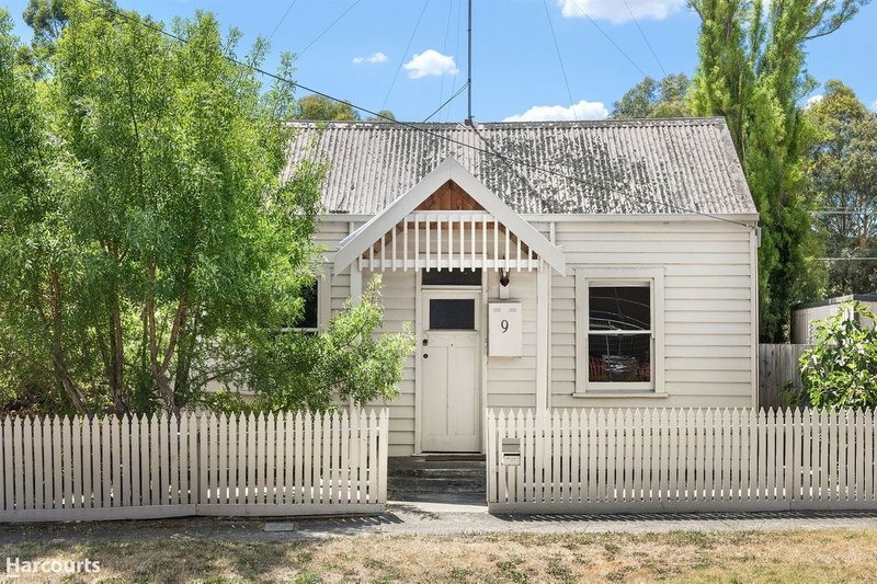 9 Corbett Street, Ballarat East VIC 3350