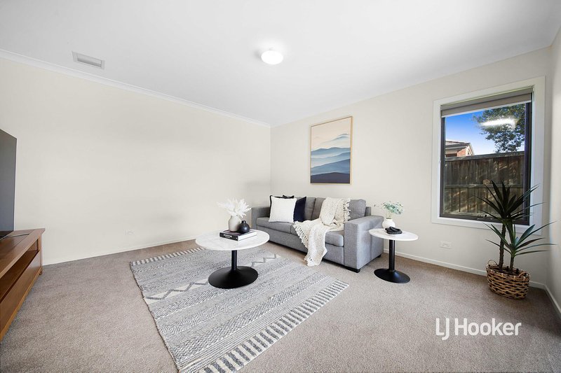 Photo - 9 Corboy Close, Point Cook VIC 3030 - Image 14