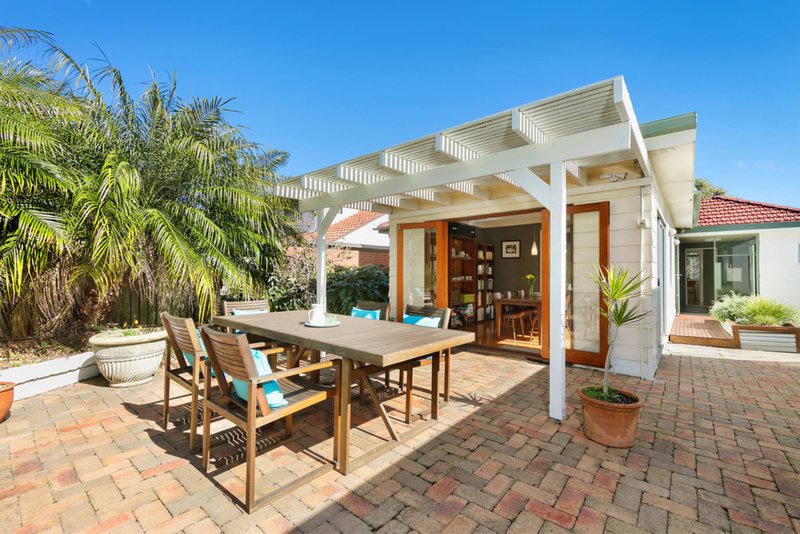 Photo - 9 Corella Street, Freshwater NSW 2096 - Image 6