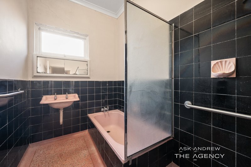 Photo - 9 Cormack Road, Alfred Cove WA 6154 - Image 15