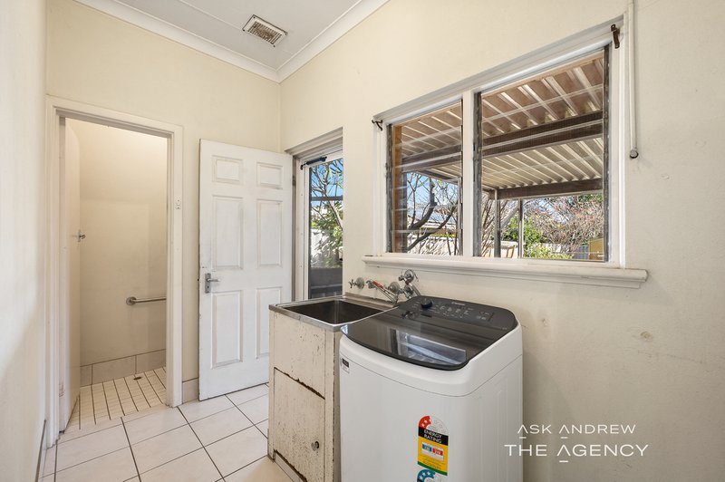 Photo - 9 Cormack Road, Alfred Cove WA 6154 - Image 16