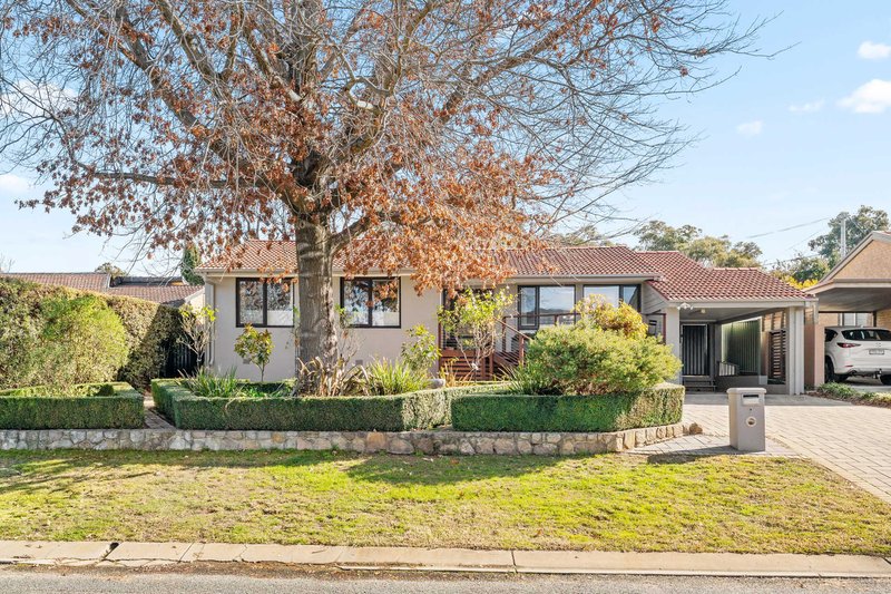 Photo - 9 Cornelian Place, Lyons ACT 2606 - Image 1