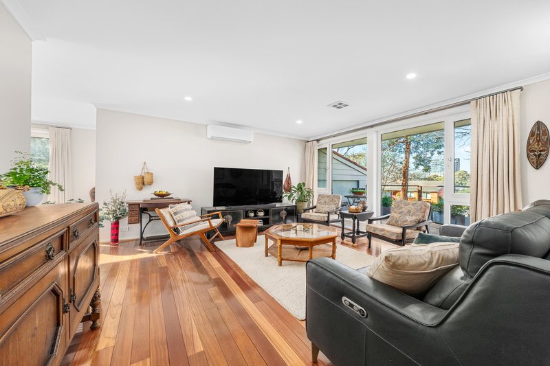 Photo - 9 Cornelian Place, Lyons ACT 2606 - Image 4