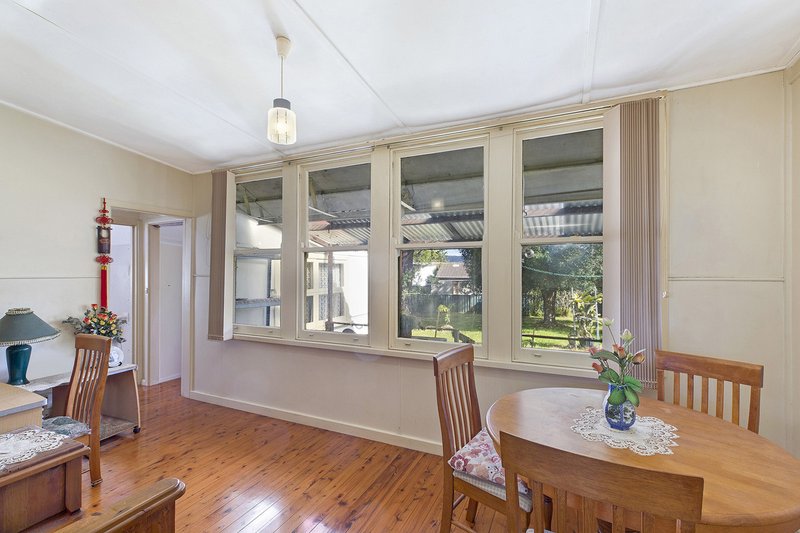 Photo - 9 Cornish Avenue, Killarney Vale NSW 2261 - Image 4