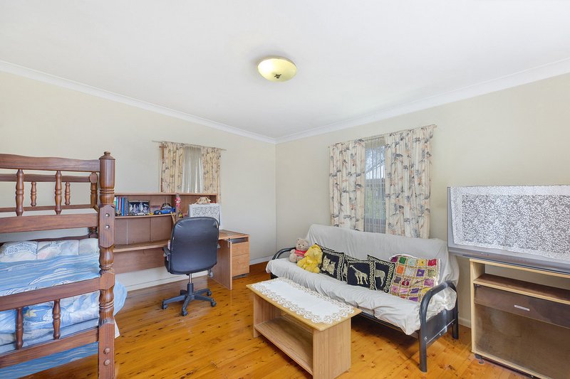 Photo - 9 Cornish Avenue, Killarney Vale NSW 2261 - Image 8