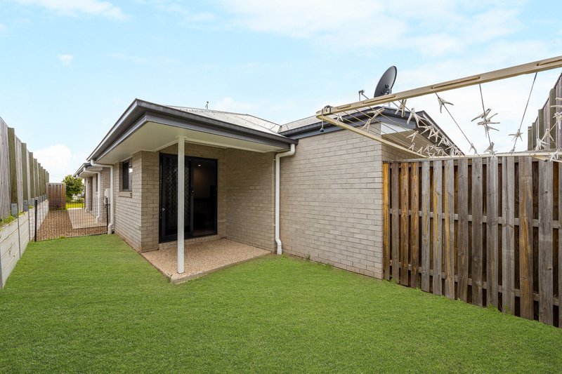 Photo - 9 Cotton Crescent, Redbank Plains QLD 4301 - Image 9