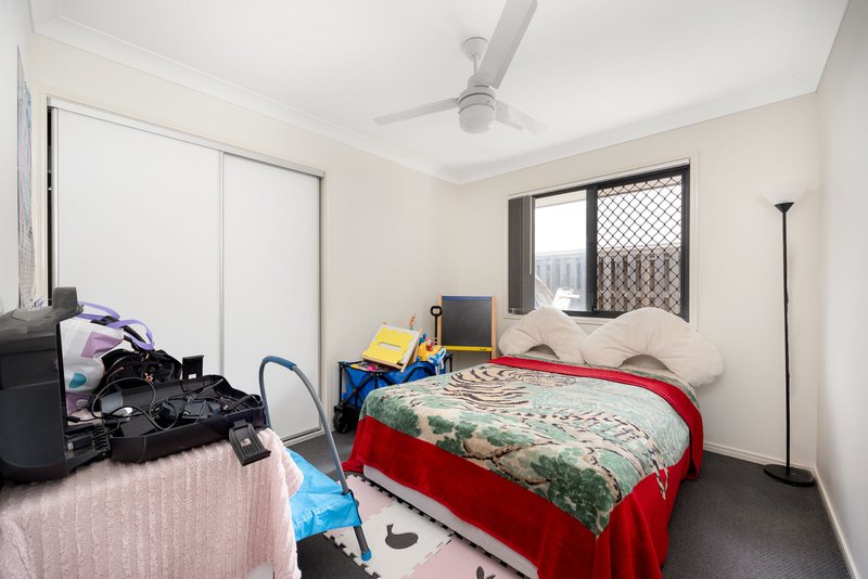 Photo - 9 Cotton Crescent, Redbank Plains QLD 4301 - Image 14