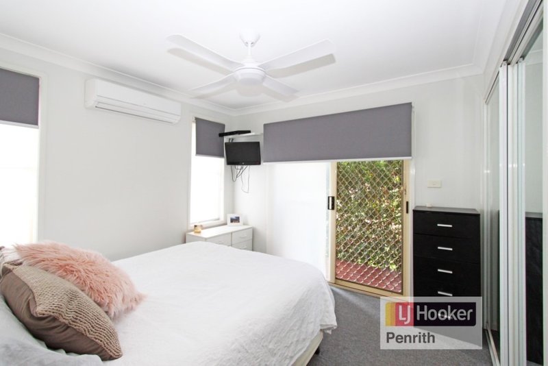 Photo - 9 Cotula Place, Glenmore Park NSW 2745 - Image 4