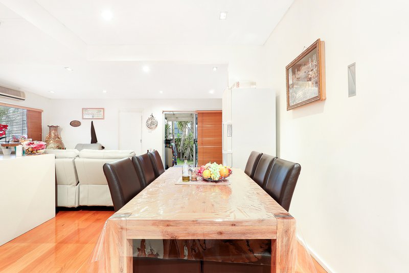 Photo - 9 Cowl Street, Greenacre NSW 2190 - Image 4