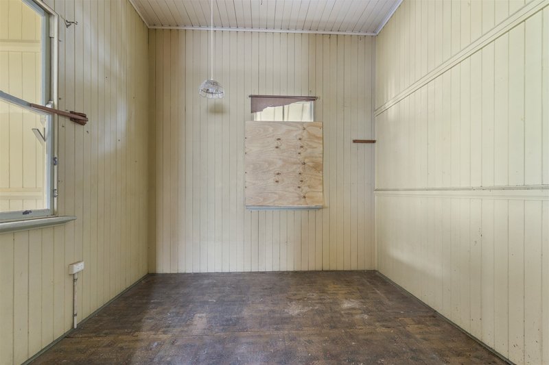 Photo - 9 Cox Road, Windsor QLD 4030 - Image 7
