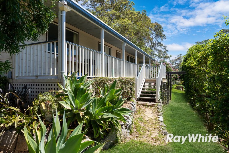 9 Crest Crescent, Moruya Heads NSW 2537