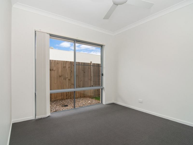 Photo - 9 Crinum Circuit, Coomera QLD 4209 - Image 11