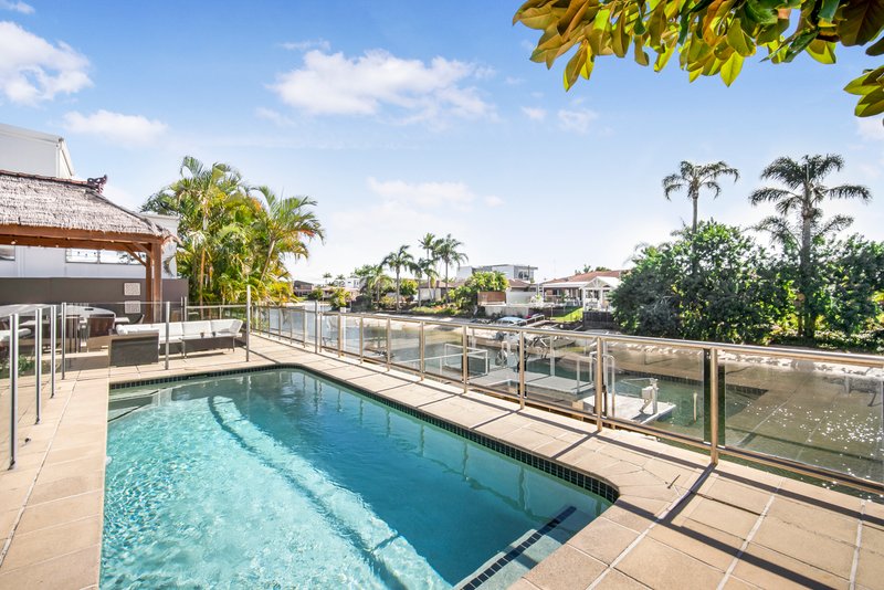 Photo - 9 Cristobel Court, Broadbeach Waters QLD 4218 - Image 19