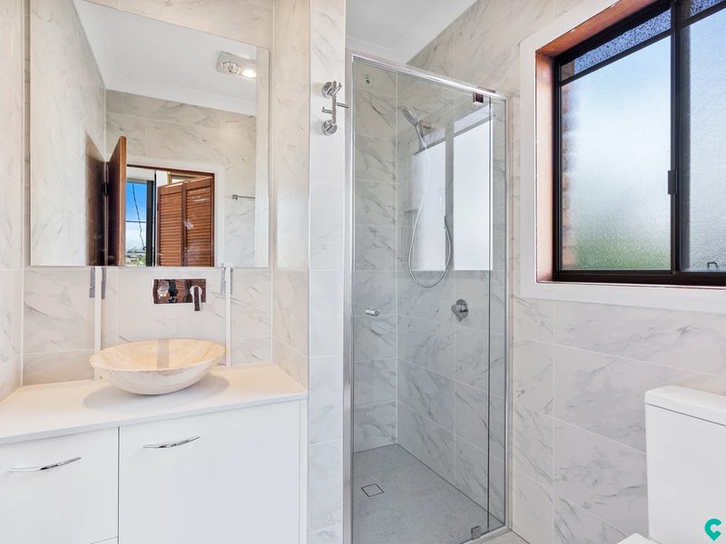 Photo - 9 Crombie Street, Clayfield QLD 4011 - Image 8
