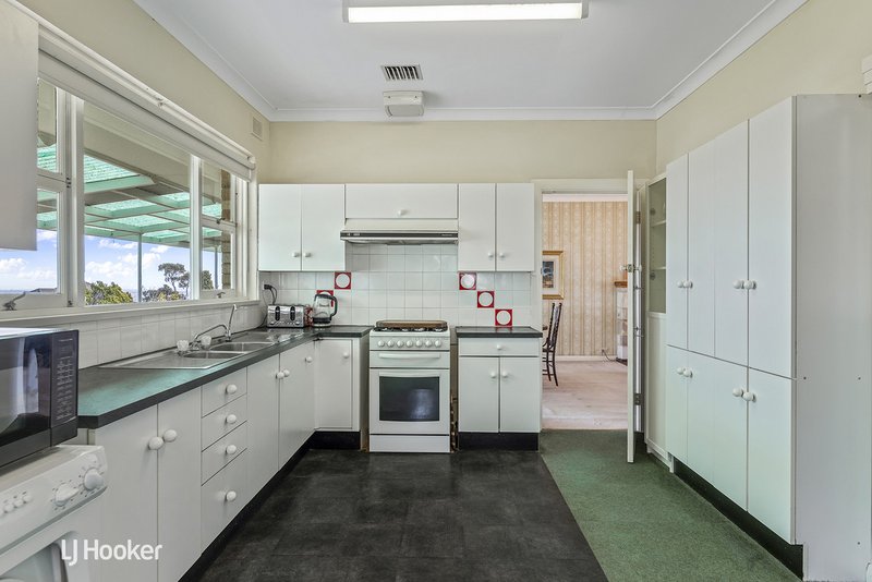 Photo - 9 Crompton Drive, Wattle Park SA 5066 - Image 13