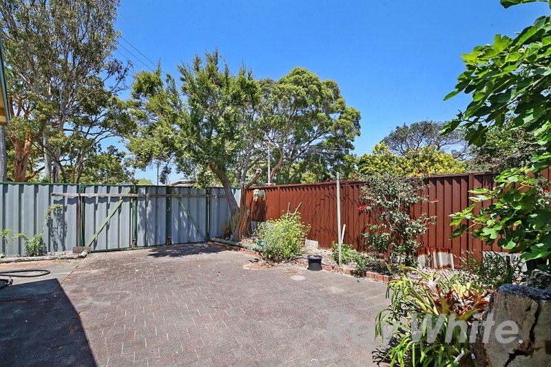 Photo - 9 Crossingham Street, Canton Beach NSW 2263 - Image 5