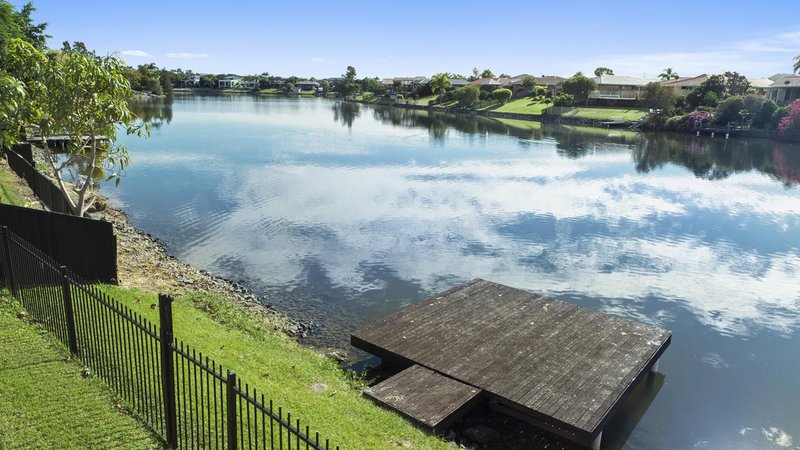 Photo - 9 Cumberland Drive, Varsity Lakes QLD 4227 - Image 2