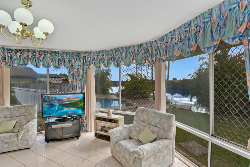 Photo - 9 Cumberland Drive, Varsity Lakes QLD 4227 - Image 7