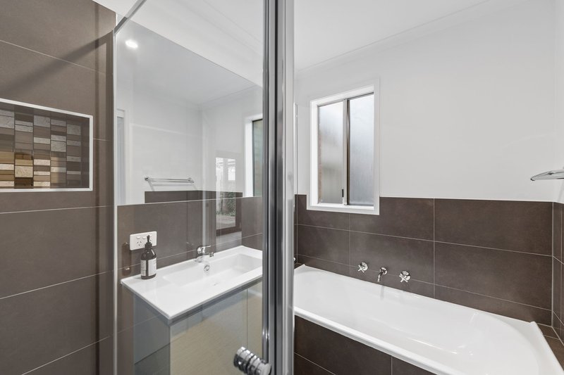 Photo - 9 Curlew Court, Yallambie VIC 3085 - Image 5