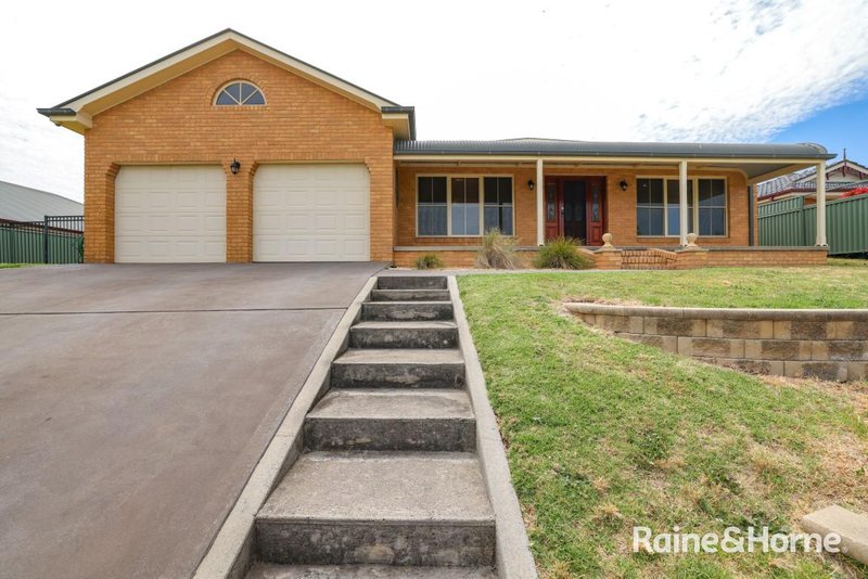 9 Cypress Cres , Bathurst NSW 2795