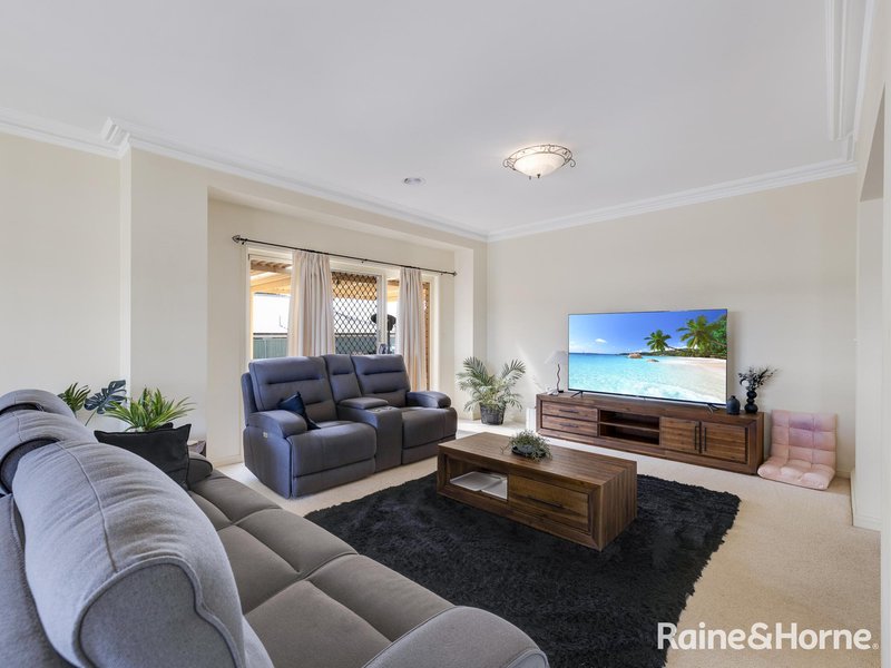 Photo - 9 Cypress Crescent, Kelso NSW 2795 - Image 7