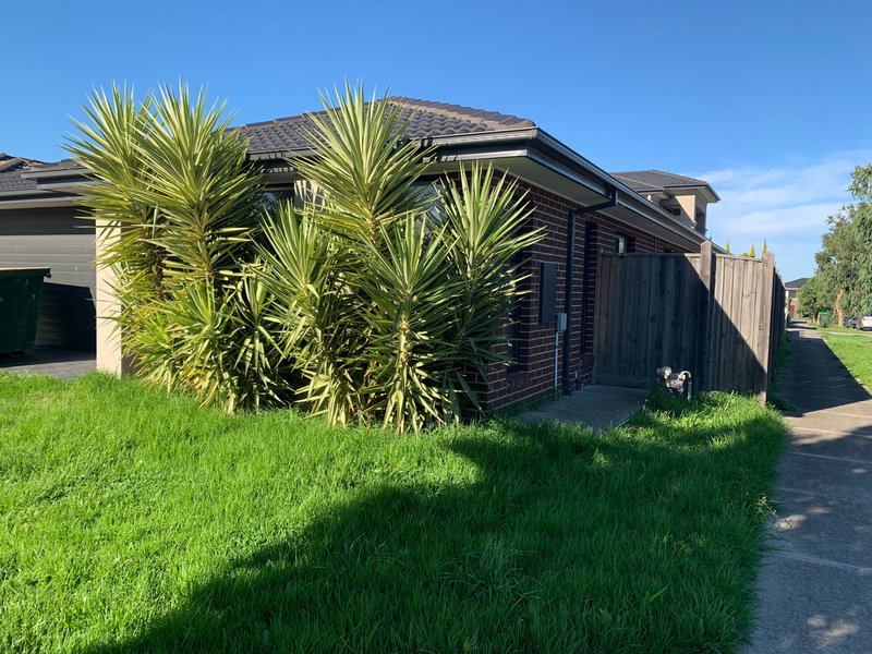Photo - 9 Dairyside Lane, Mernda VIC 3754 - Image 2