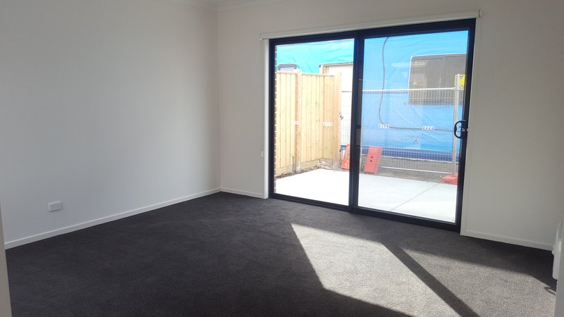 Photo - 9 Dairyside Lane, Mernda VIC 3754 - Image 6