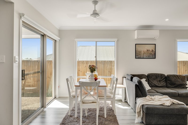 Photo - 9 Dallas Street, Cotswold Hills QLD 4350 - Image 3