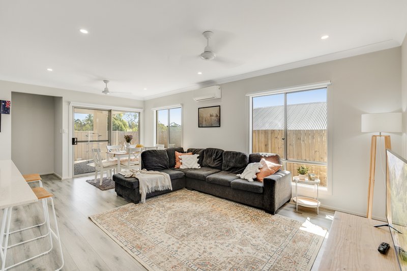 Photo - 9 Dallas Street, Cotswold Hills QLD 4350 - Image 4