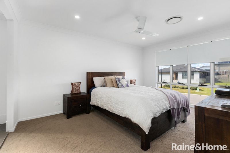 Photo - 9 Darkmouth Street, Chisholm NSW 2322 - Image 8