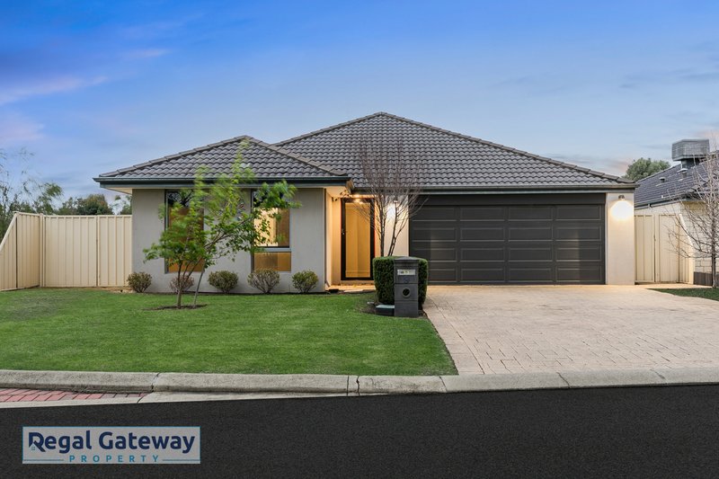 9 Daviesia Turn, Success WA 6164