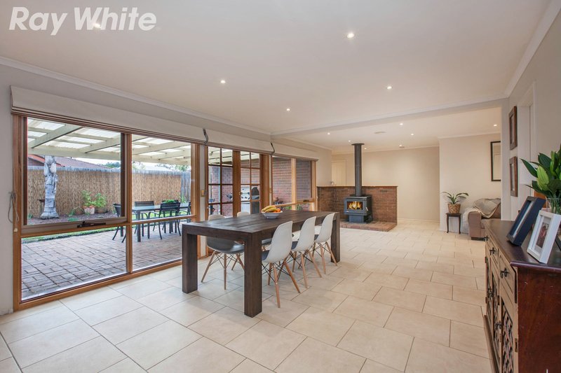 Photo - 9 Dean Court, Epping VIC 3076 - Image 3